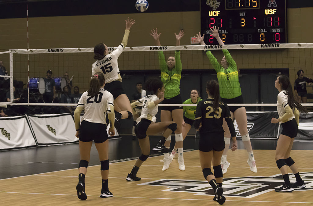 UCF wins its eighth straight game after 3-0 against USF (use)